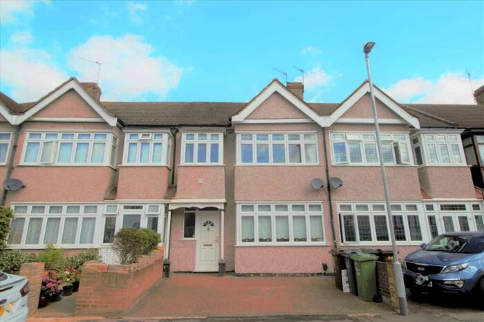 3 Bedroom Terraced House To Rent In Grey Avenue, Dagenham, RM8