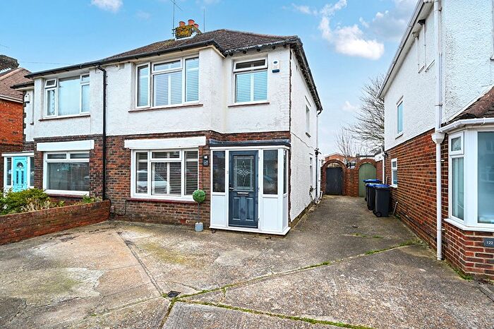 3 Bedroom Semi-detached House For Sale In Eastern Avenue, Shoreham, West Sussex, BN43