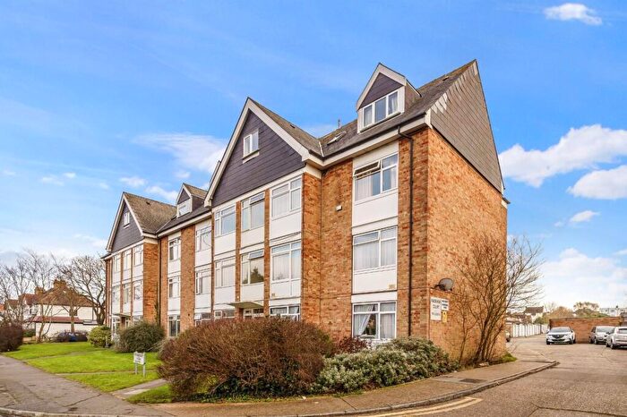 1 Bedroom Apartment For Sale In Farm Way, Packham Court Farm Way, KT4