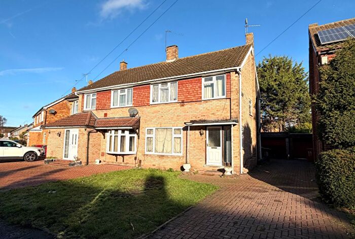 3 Bedroom Semi-Detached House For Sale In Colnbrook, Slough, SL3