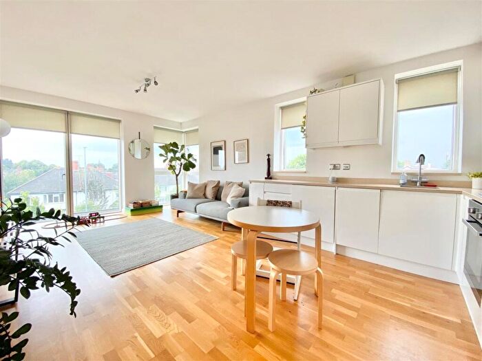 2 Bedroom Flat To Rent In Portland Road, Hove, East Sussex, BN3