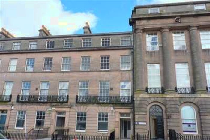 2 Bedroom Flat To Rent In Hamilton Square, Birkenhead, CH41