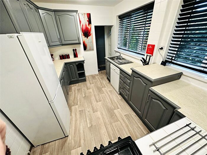 4 Bedroom Detached House To Rent In Stanley Road, Hartshill, ST4