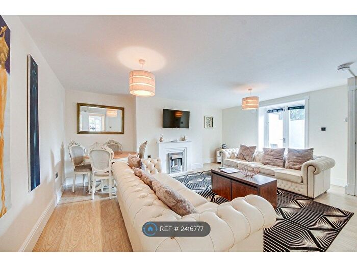 1 Bedroom Flat To Rent In Westcliffe Road, Southport, PR8