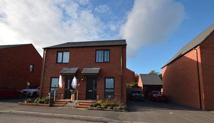 2 Bedroom Semi-Detached House For Sale In Rockcliffe Close, Church Gresley, Swadlincote, DE11