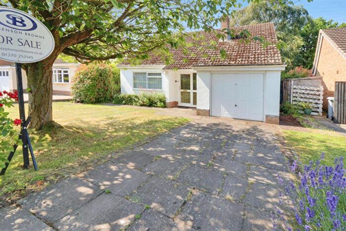 3 Bedroom Detached Bungalow For Sale In Lear Drive, Wistaston, Crewe, CW2