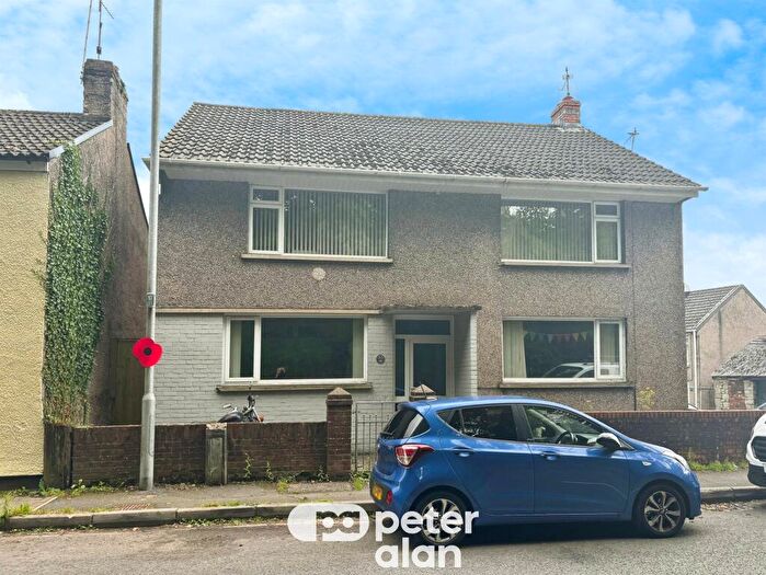 2 Bedroom Flat For Sale In Maesteg Road, Tondu, Bridgend, CF32