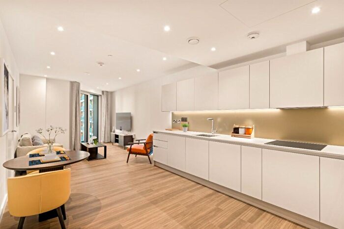 1 Bedroom Apartment To Rent In Nine Elms Lane, London, SW11