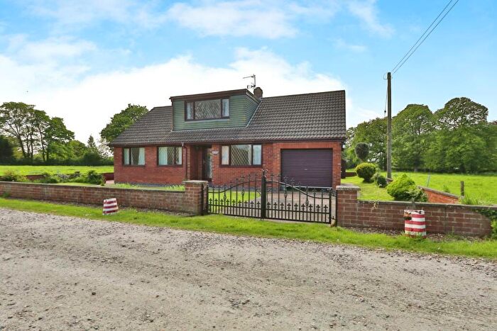 3 Bedroom Detached Bungalow For Sale In Main Road, Camerton, Hull, HU12