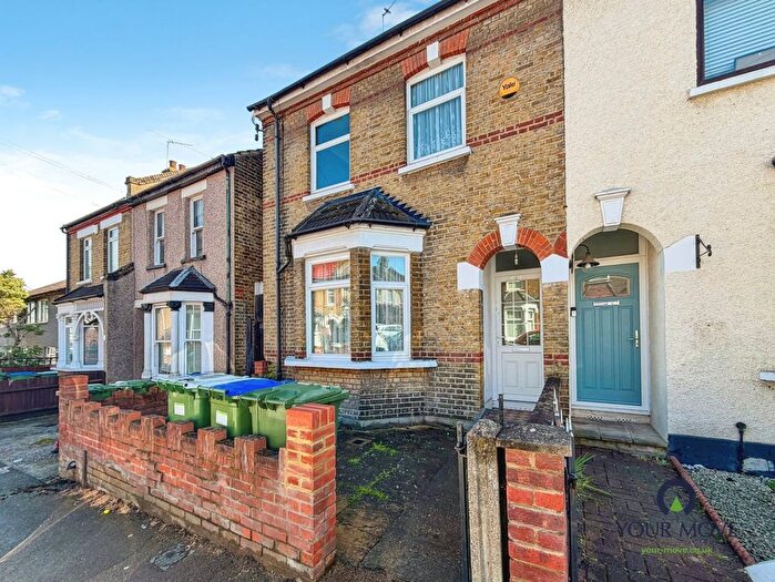 3 Bedroom End Terrace House For Sale In Barnfield Road, Belvedere, DA17