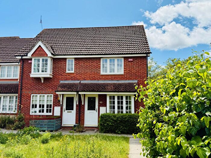 2 Bedroom End Of Terrace House For Sale In Ouse Close, Didcot, OX11