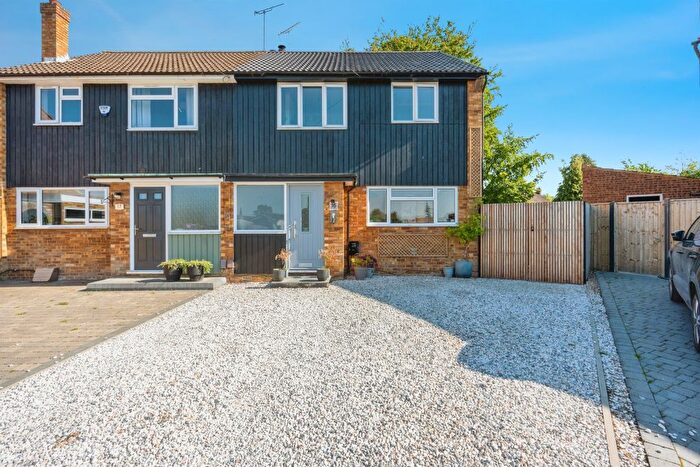 4 Bedroom Semi-detached House For Sale In The Cedars, Wendover, Aylesbury, HP22