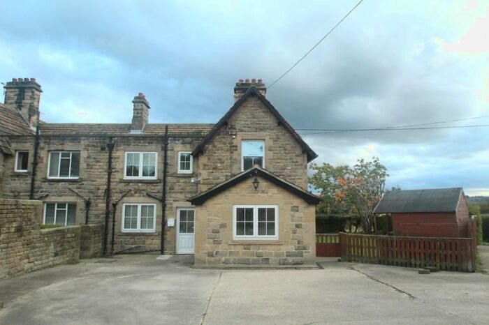 4 Bedroom Property To Rent In Harrogate Road, Harewood, LS17