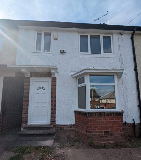 3 Bedroom Terraced House For Sale In Astbury Avenue, Smethwick, B67