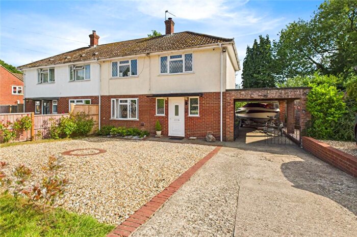 3 Bedroom Semi-Detached House For Sale In Wakemans, Upper Basildon, Reading, RG8
