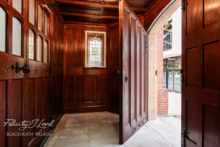 2 Bedroom Apartment For Sale In Ashmore Road, London, SE18