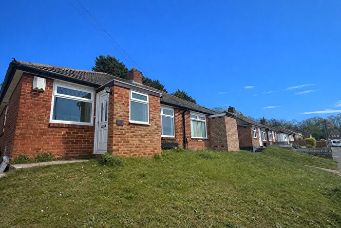 2 Bedroom Bungalow To Rent In Barnfield Road, Orpington., BR5