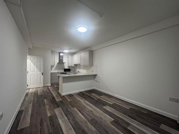 3 Bedroom Apartment To Rent In Woodcote Side, Epsom, KT18