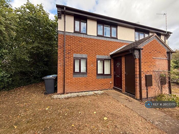 1 Bedroom Maisonette To Rent In Chepstow Close, Stratford-Upon-Avon, CV37