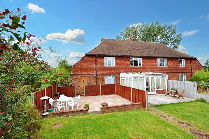 2 Bedroom Maisonette To Rent In Saunders Road, Tunbridge Wells, TN4