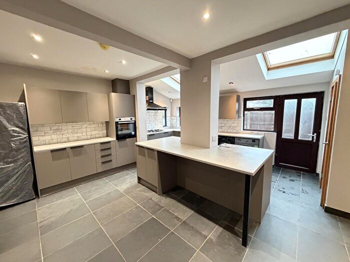 4 Bedroom Semi Detached House To Rent In Kidderminster Road, Hagley, Stourbridge, DY9
