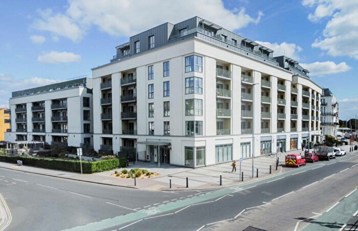 1 Bedroom Flat For Sale In Tudor Rose Court, South Parade, Southsea, PO4