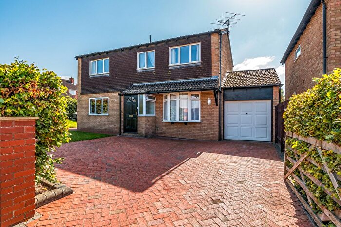 4 Bedroom Detached House For Sale In Woodrush Close, Taunton, TA1