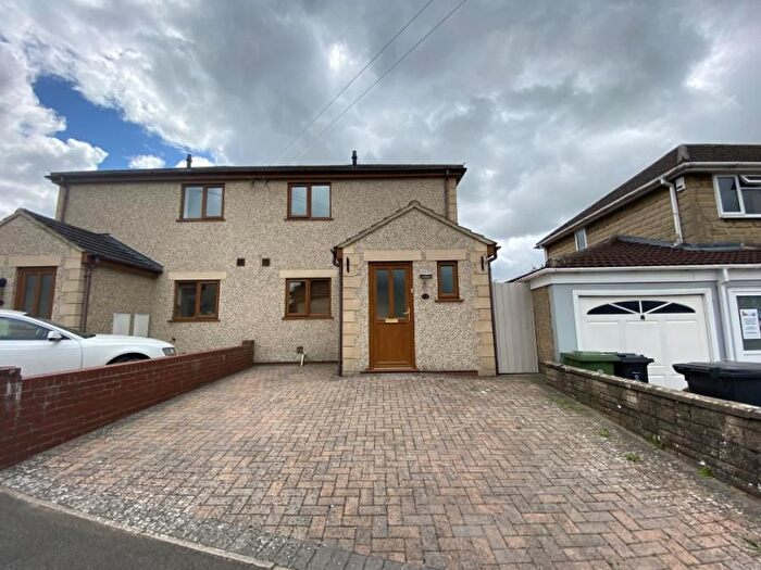 2 Bedroom Semi-Detached House To Rent In Fosse Close, Swindon, SN2