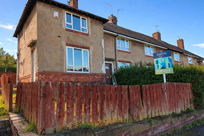 2 Bedroom End Of Terrace House For Sale In Adlington Crescent, Sheffield, S5