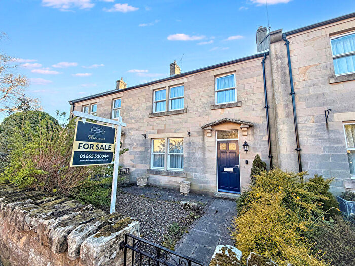 3 Bedroom Terraced House For Sale In Bridge View, Warkworth, NE65