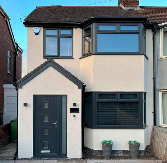 3 Bedroom Semi-Detached House To Rent In Greatfield Road, Kidderminster, DY11