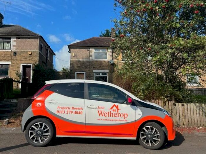 3 Bedroom Semi-Detached House To Rent In Canterbury Avenue, Bradford, West Yorkshire, BD5