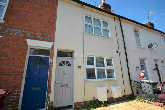 4 Bedroom Terraced House To Rent In Granby Gardens, Reading, Berkshire, RG1