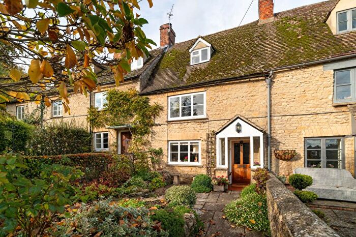 2 Bedroom Terraced House For Sale In Manor Road, Woodstock, OX20