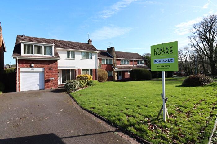 4 Bedroom Detached House For Sale In Blakeley Road, Raby Mere, CH63