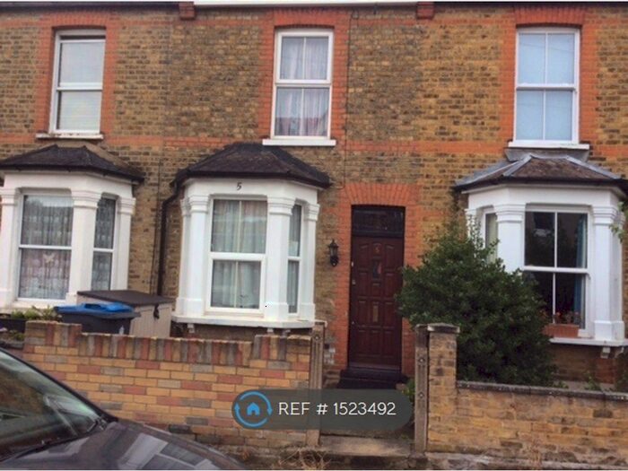 2 Bedroom Terraced House To Rent In Glenthorne Road, Kingston Upon Thames, KT1