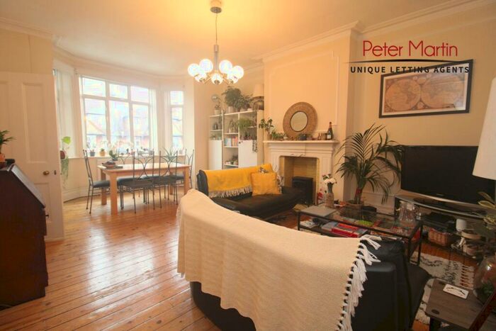 2 Bedroom Apartment To Rent In Goldhurst Terrace, South Hampstead, NW6