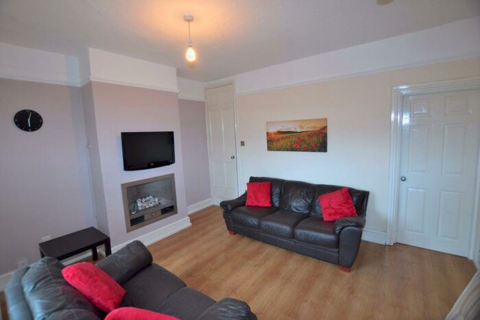 4 Bedroom House To Rent In Arthur Street, DE1