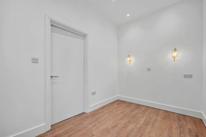1 Bedroom Flat To Rent In Mount Pleasant Lane, London, E5