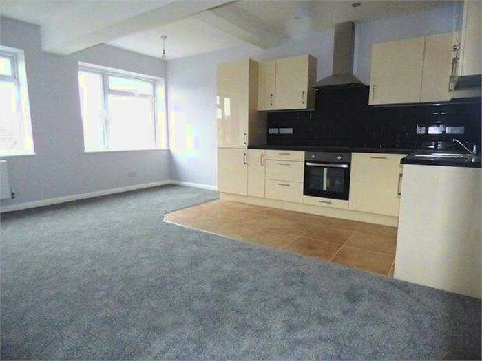 1 Bedroom Apartment To Rent In West Street, Southend On Sea, Southend On Sea, SS2