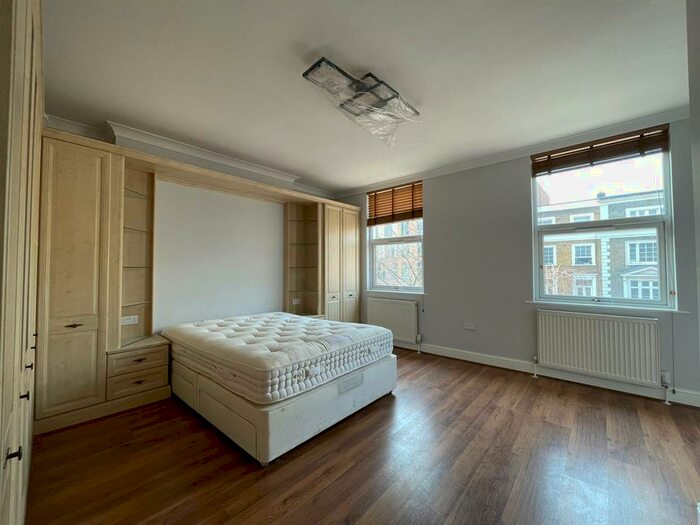 5 Bedroom Flat To Rent In Camden Road, London, NW1