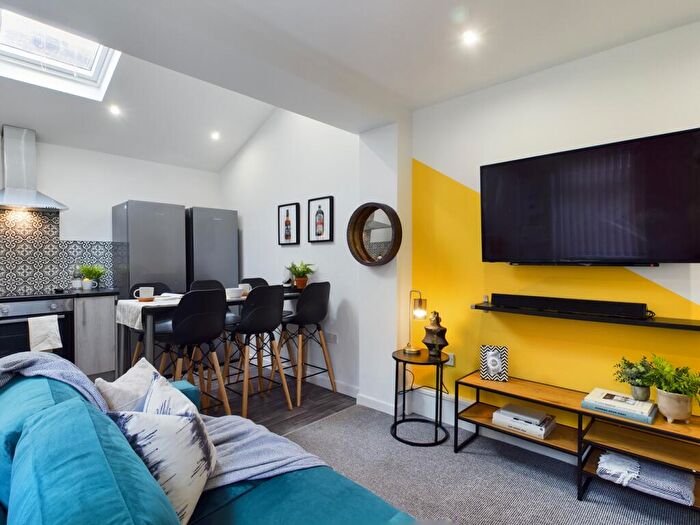 6 Bedroom House To Rent In Empress Road, Liverpool, L7