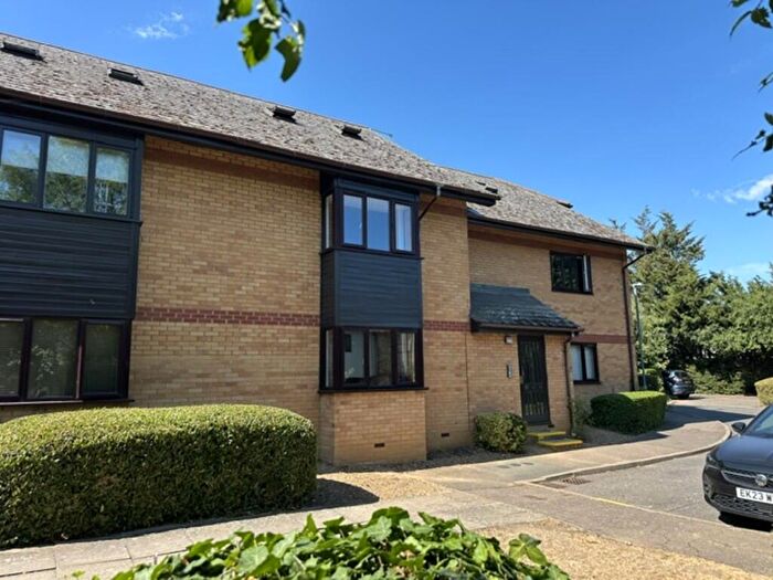 2 Bedroom Apartment To Rent In Cavendish Gardens, Chelmsford, CM2