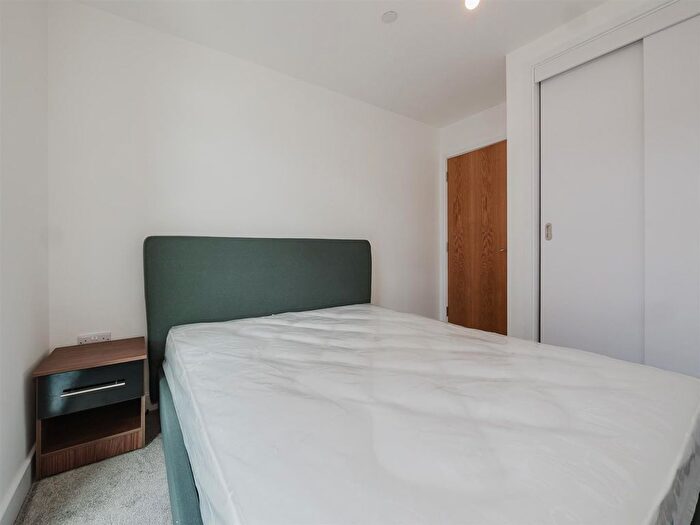 1 Bedroom Flat To Rent In Furness Quay, Salford, M50