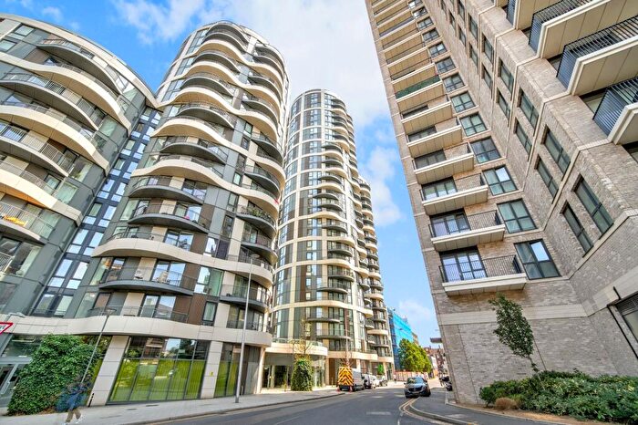 2 Bedroom Flat For Sale In Cambridge Road, Barking, IG11