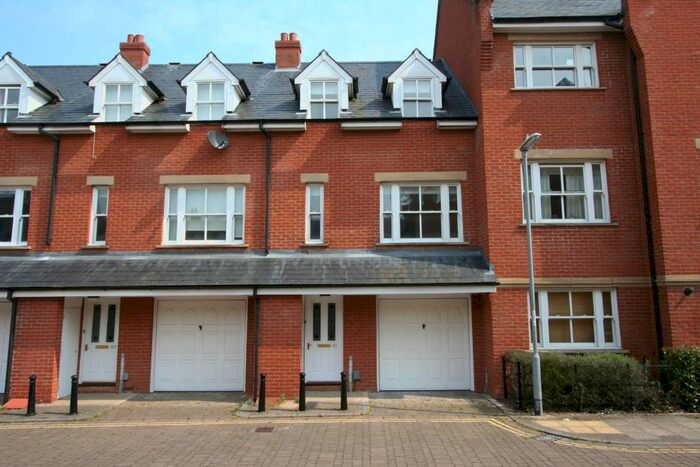 3 Bedroom Terraced House To Rent In Ravensworth Gardens, Cambridge, CB1