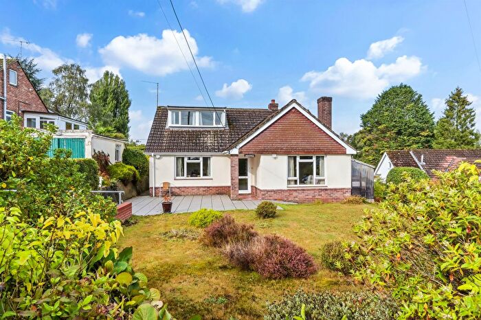 4 Bedroom Detached Bungalow For Sale In Oakleigh Drive, Landford, Salisbury, SP5