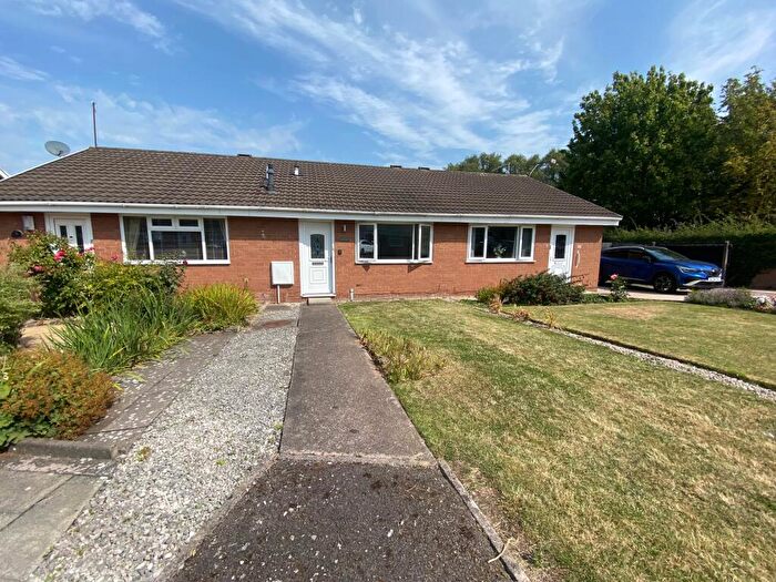 1 Bedroom Bungalow For Sale In Somerley Close, Crewe, CW1