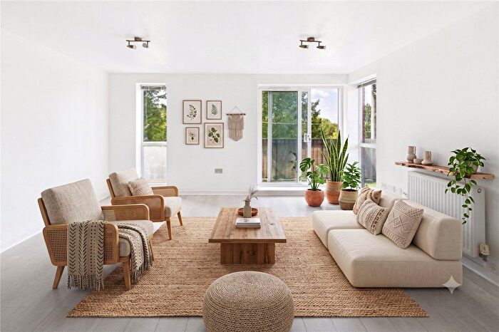 2 Bedroom Flat For Sale In Curtis Field Road, London, SW16