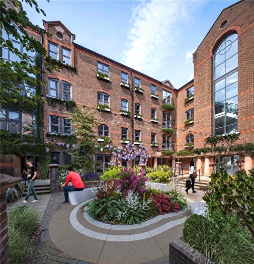 2 Bedroom Apartment For Sale In Angel Village, City Road, EC1V